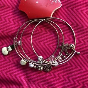 Set of 3 open close charm bangle Winter bracelets